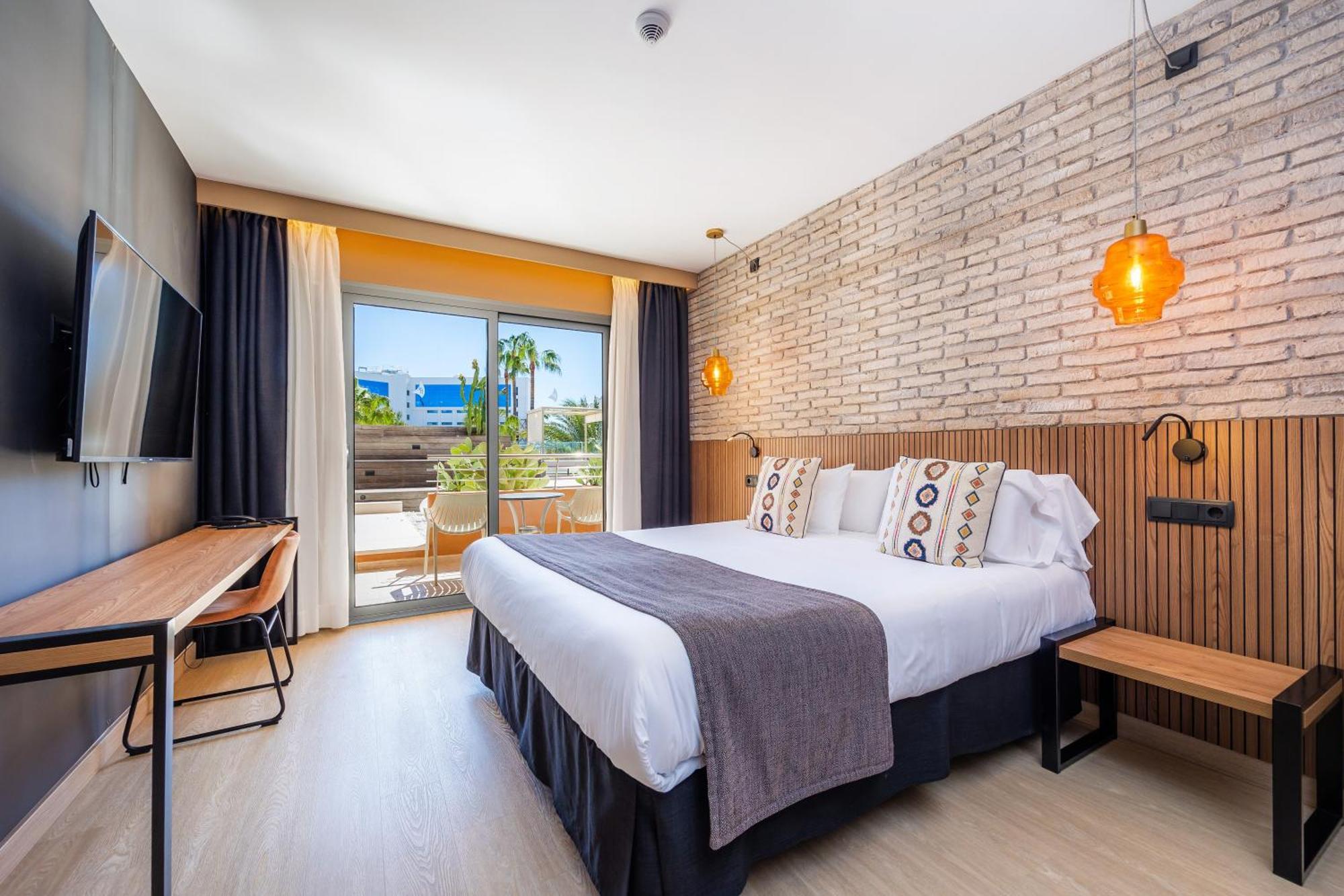 Hotel Marins Club - Adults Only
